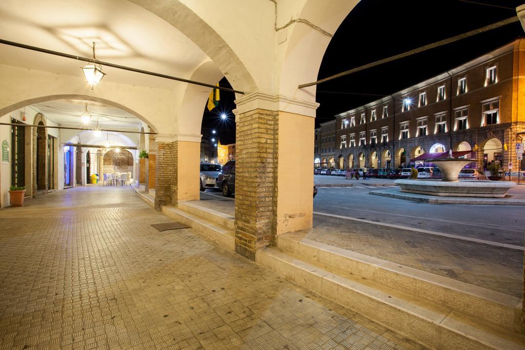 Palazzo Gentili Apartamento San Severino Marche Exterior foto