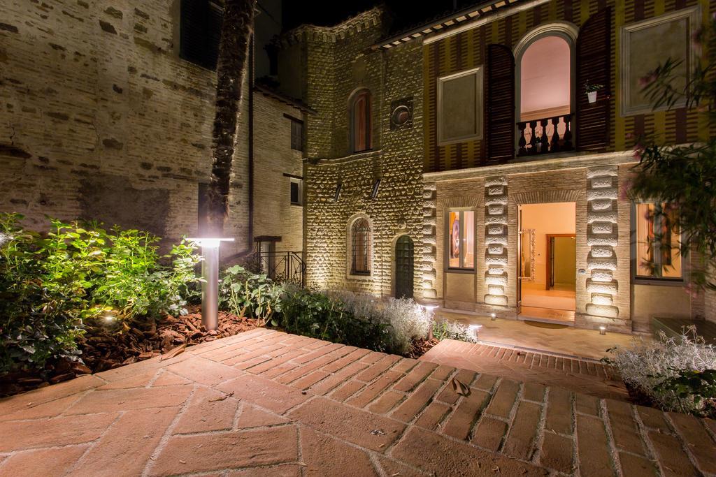 Palazzo Gentili Apartamento San Severino Marche Exterior foto