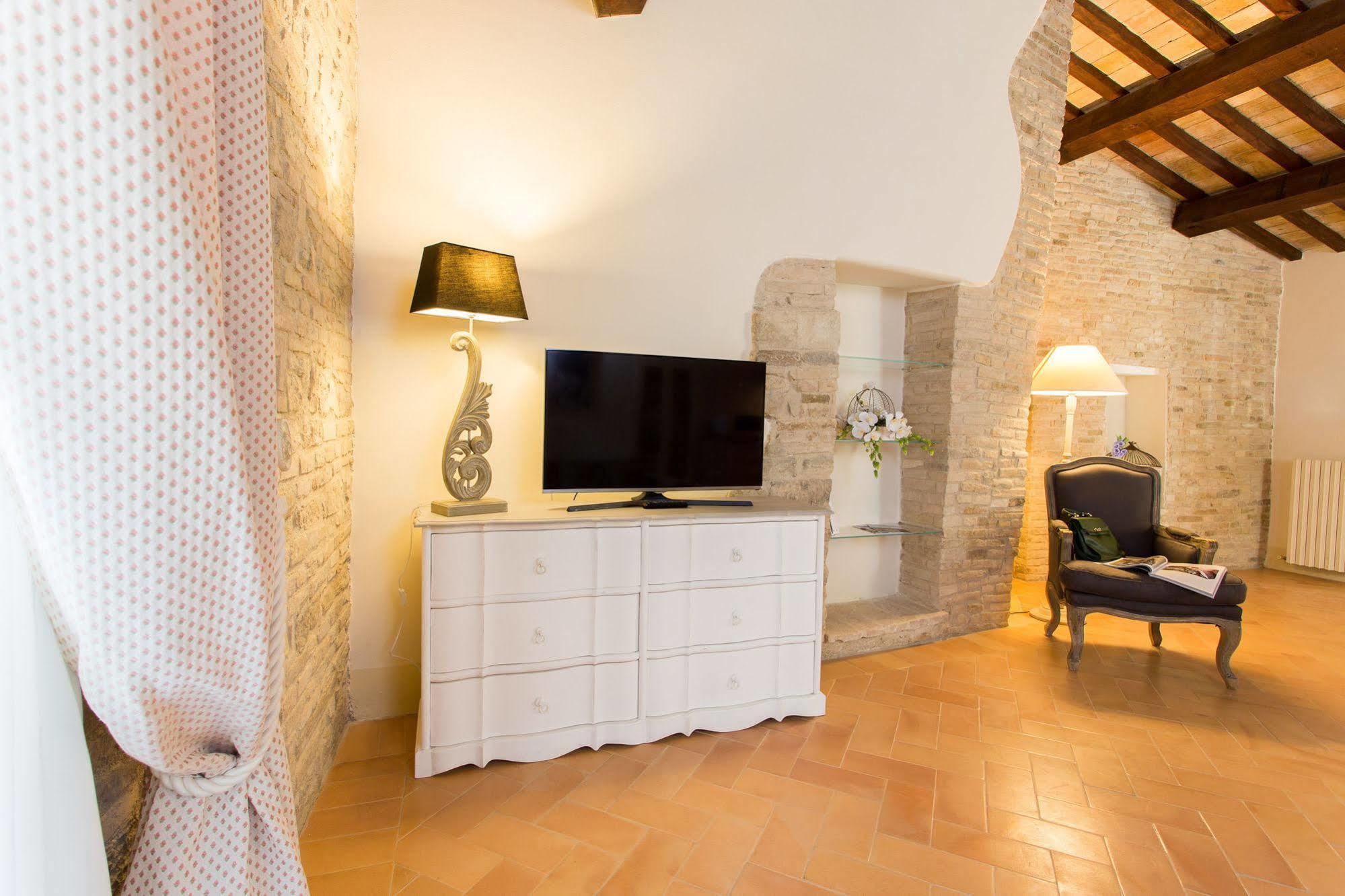 Palazzo Gentili Apartamento San Severino Marche Exterior foto