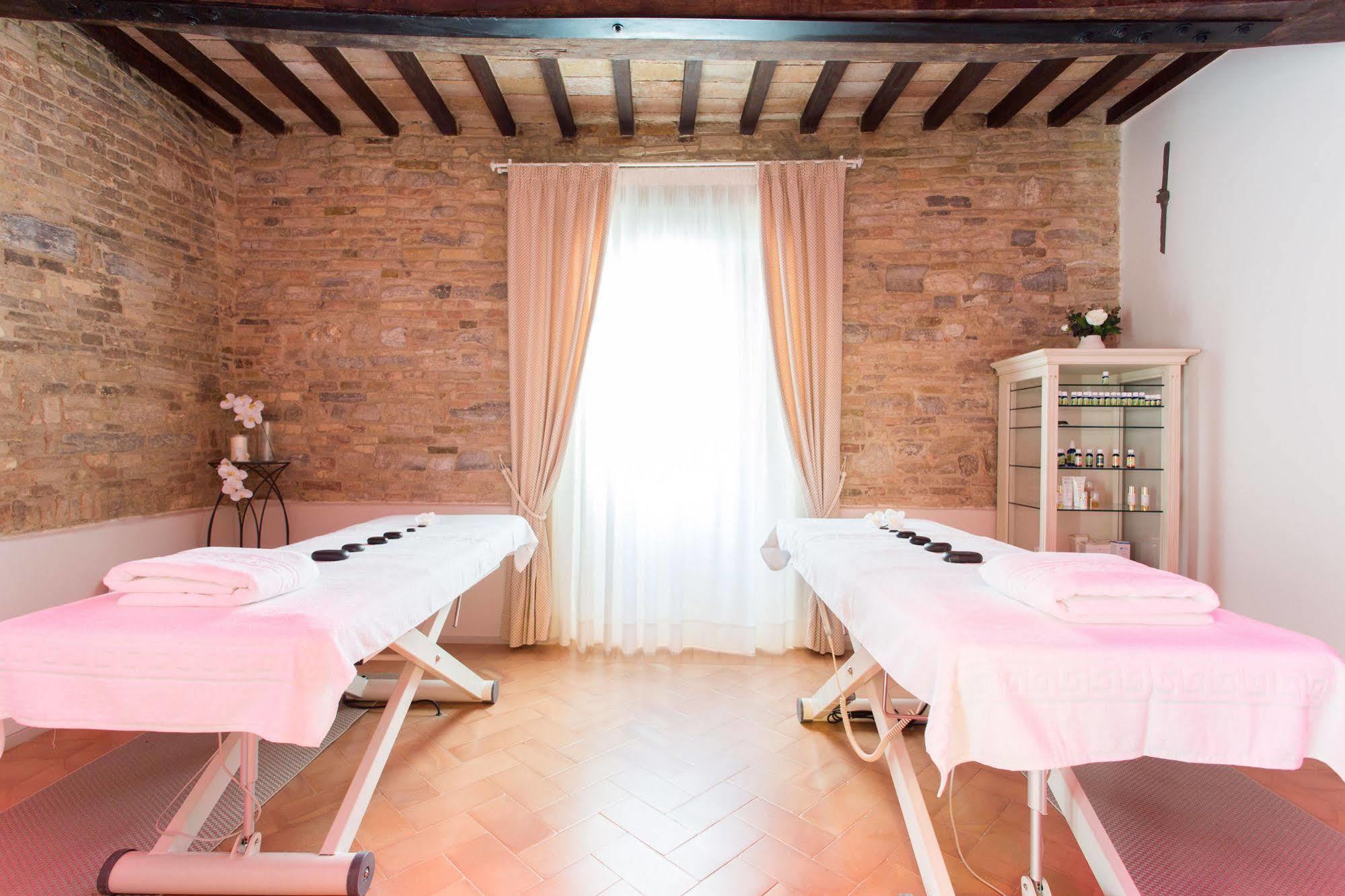 Palazzo Gentili Apartamento San Severino Marche Exterior foto