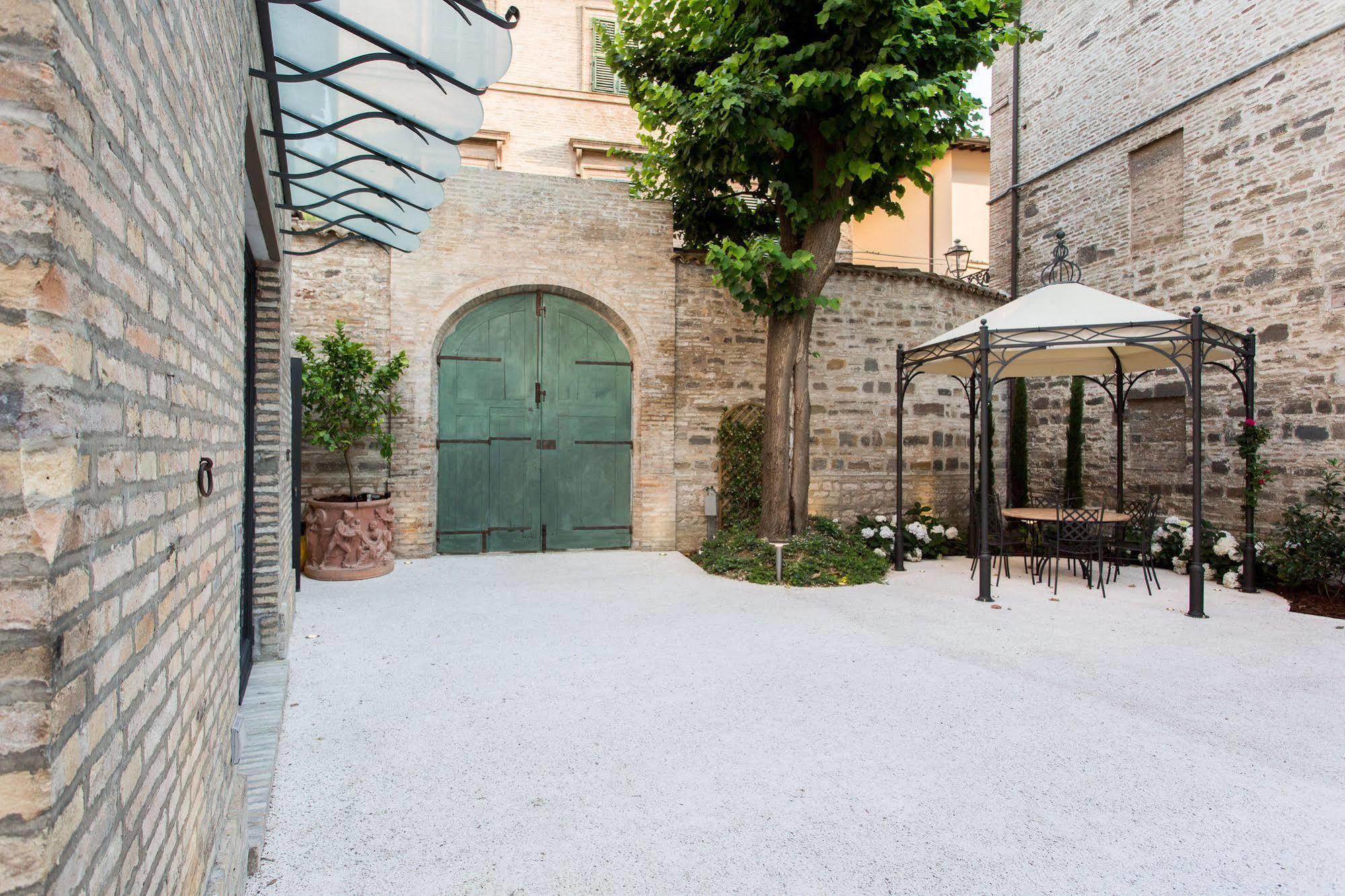 Palazzo Gentili Apartamento San Severino Marche Exterior foto