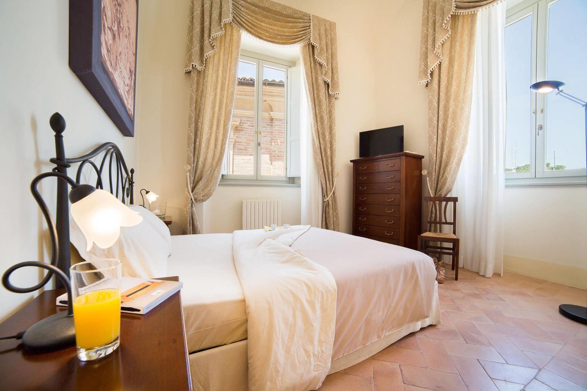 Palazzo Gentili Apartamento San Severino Marche Exterior foto